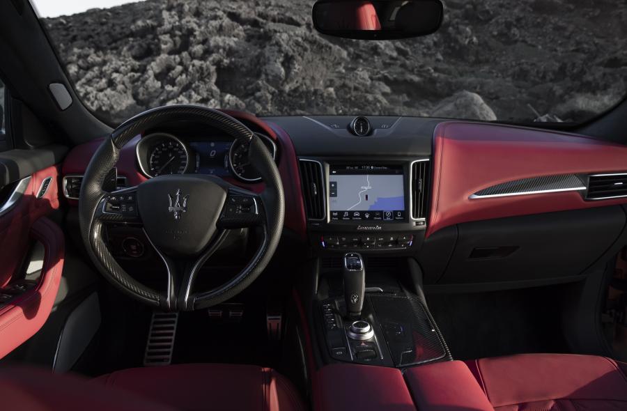 Торпедо Maserati Levante GranSport Vulcano 2019 года  (фото 15 из 23)
